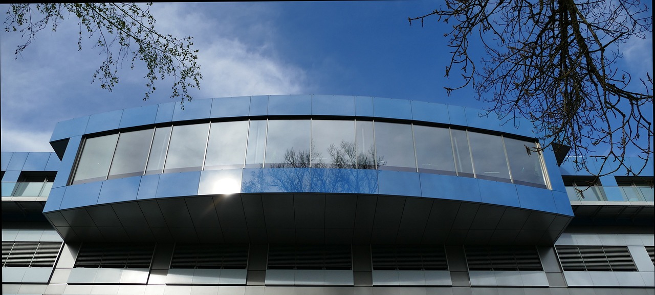 豪利时草莓双爆珠：官方全皮肤迷你账号购买